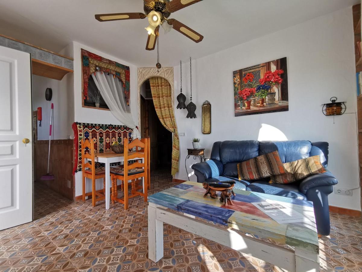 Apartamentos Alma Y Montana Cómpeta Zewnętrze zdjęcie